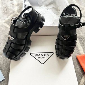 WOW! Gorgeous Prada Black Foam Sandals Size 40